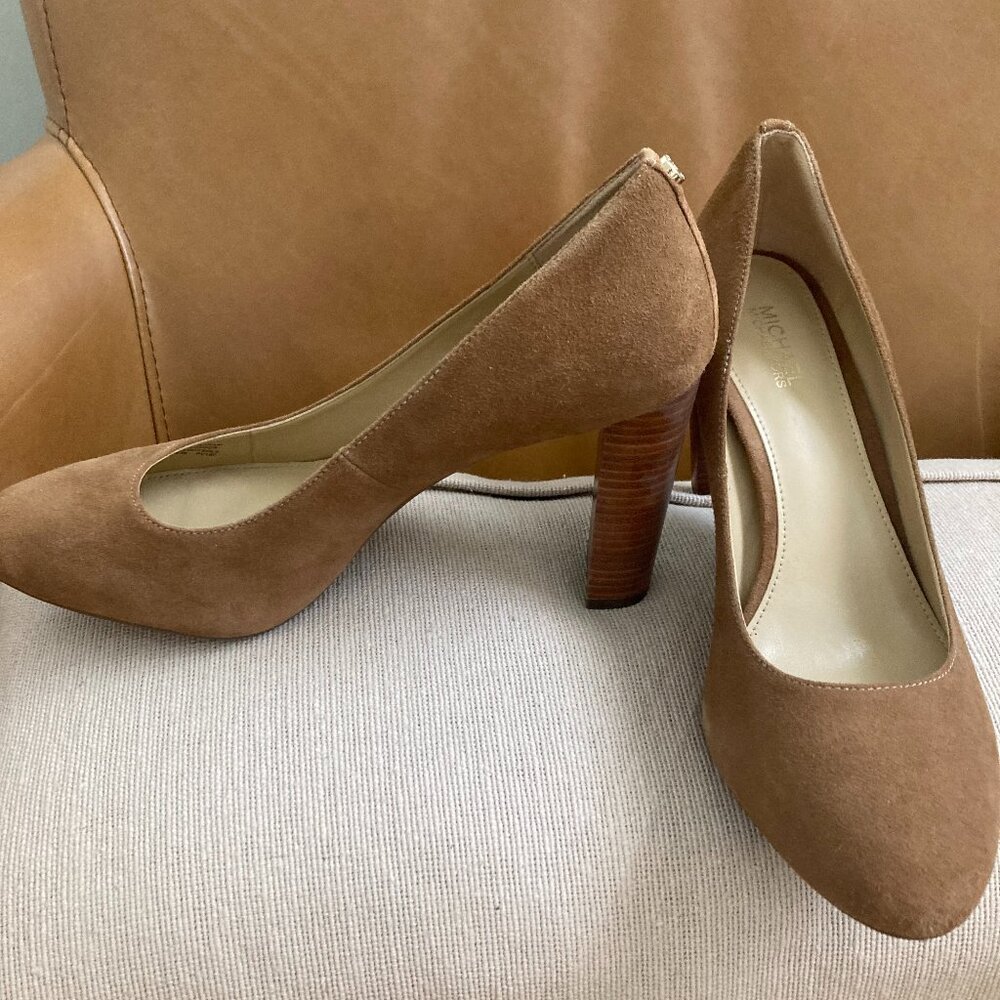Michael Kors Suede Heels size 6.5